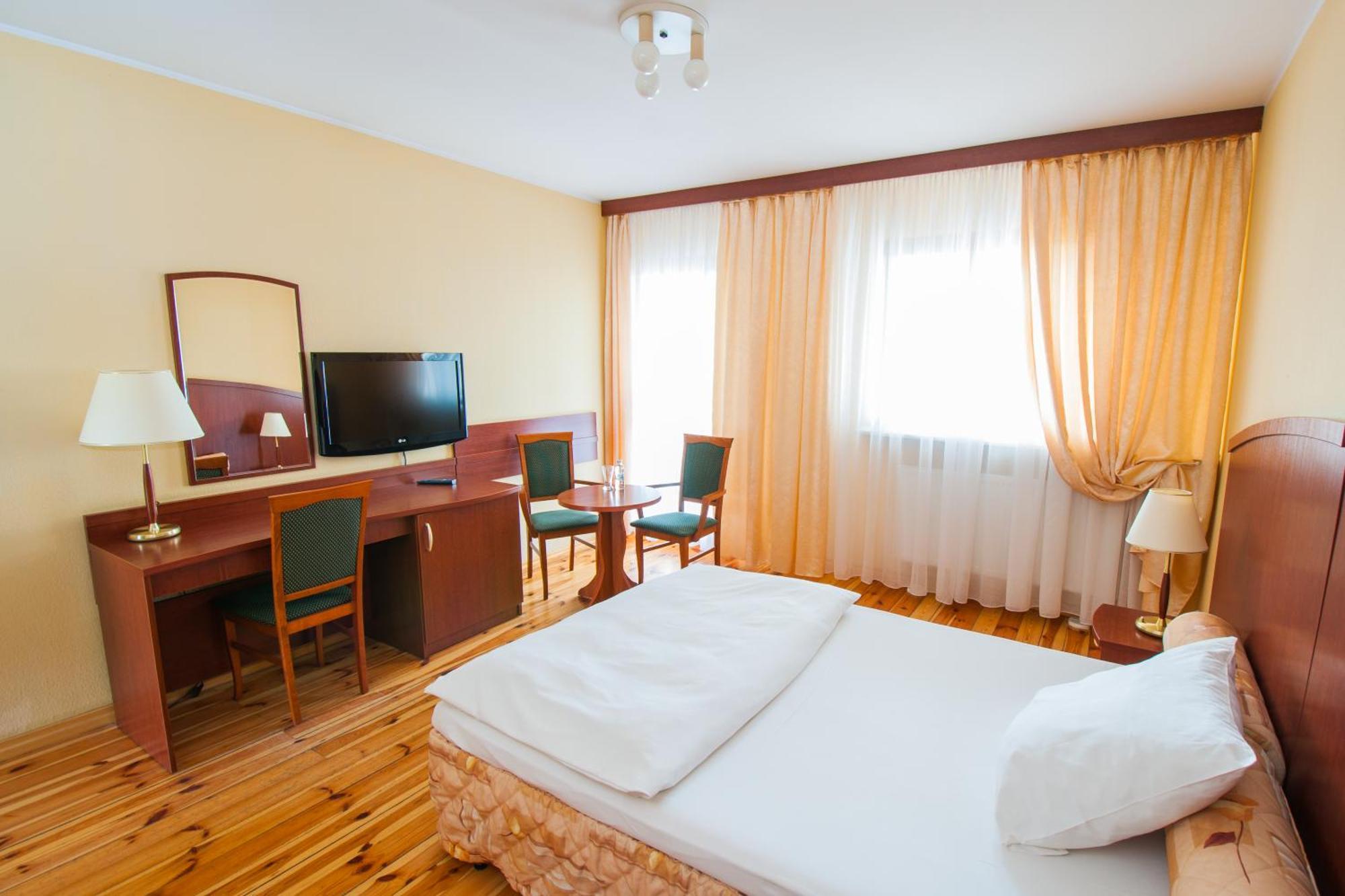 Hotel Camping Malta Poznań Esterno foto